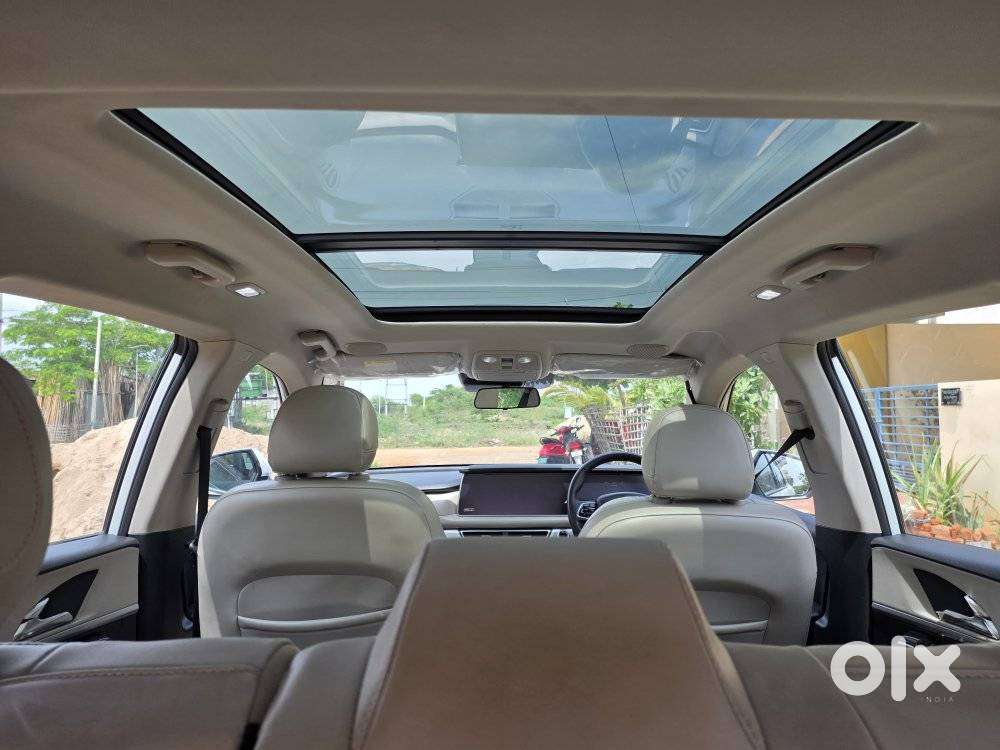 Mahindra Xuv700 Ax7 Luxury Pack Awd, 2022, Diesel