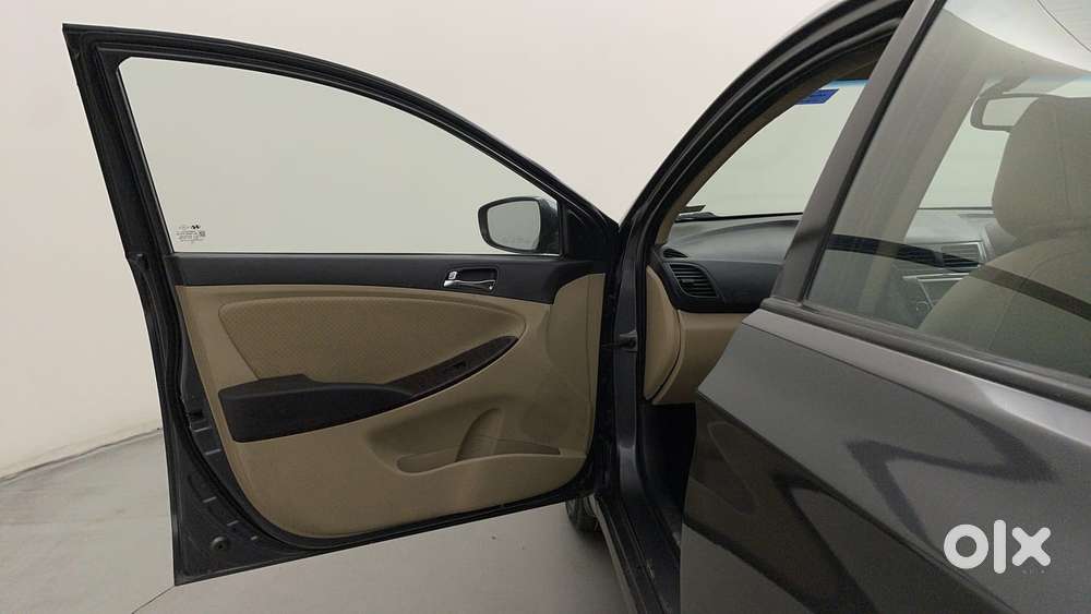 Hyundai Verna Fluidic 1.6 Vtvt Sx Opt, 2013, Petrol