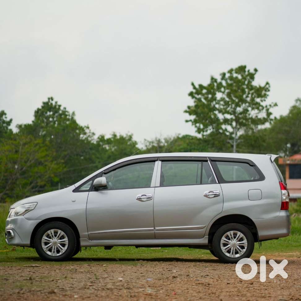 Toyota Innova 2.5 G (diesel) 8 Seater, 2015, Diesel