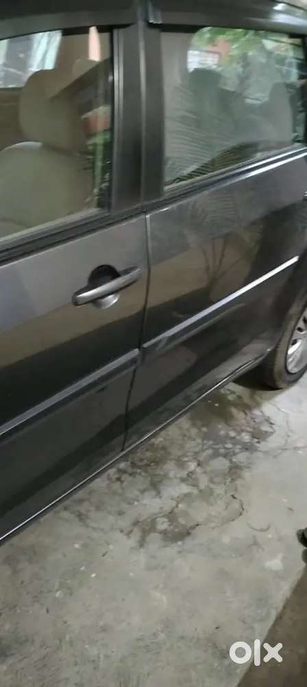Maruti Suzuki Ertiga 1.5 Vxi 2014