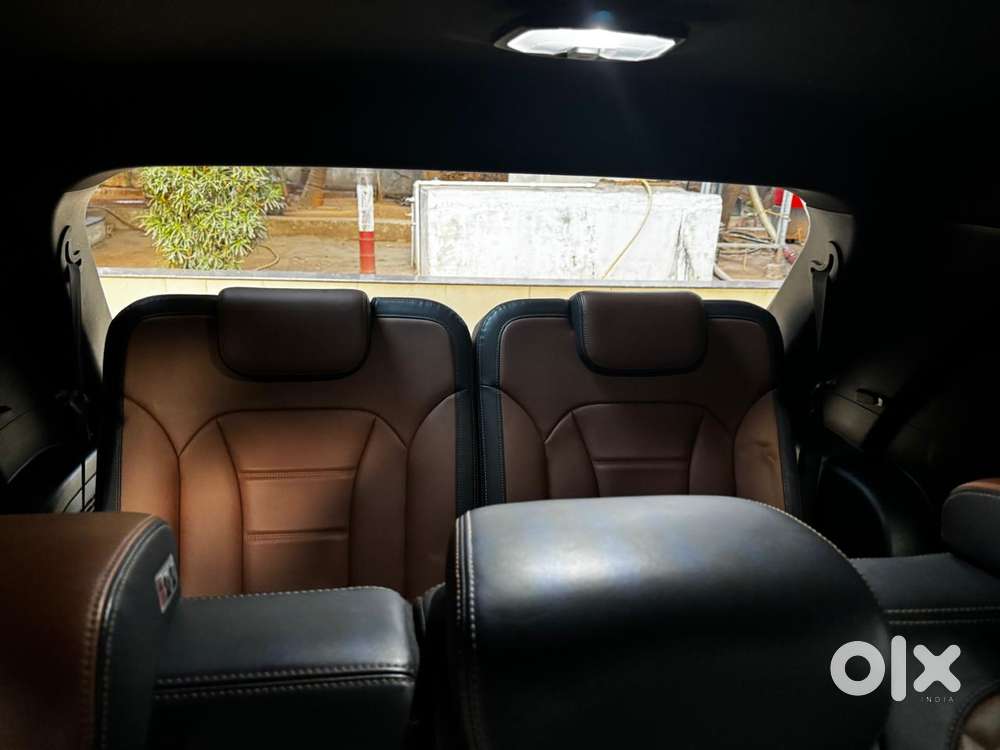 Mahindra Alturas G4 4wd At, 2019, Diesel