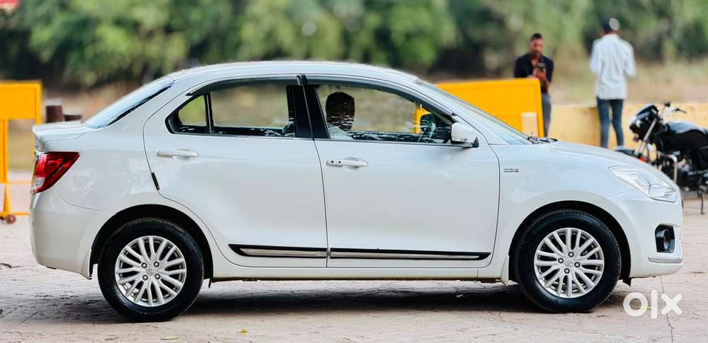 Maruti Suzuki Swift Dzire Amt Zdi, 2017, Diesel