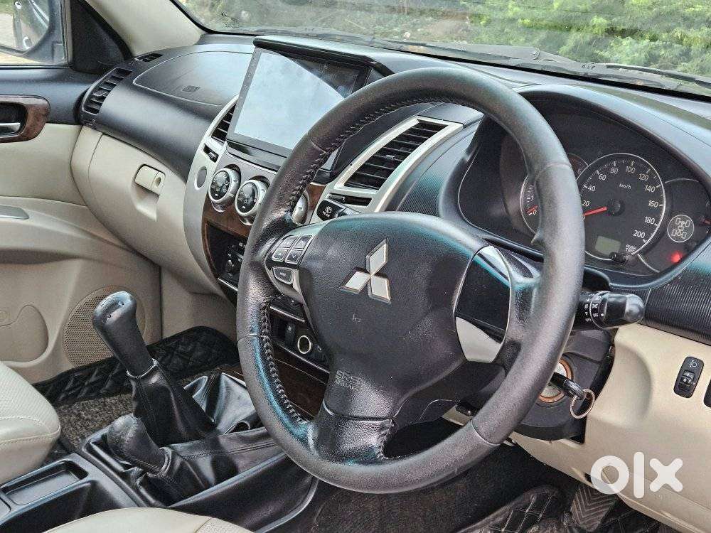 Mitsubishi Pajero Sport 2.5 Manual, 2012, Diesel