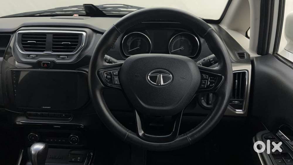 Tata Hexa 2.2 Xta 4x2 6 Str Dual Tone, 2019, Diesel