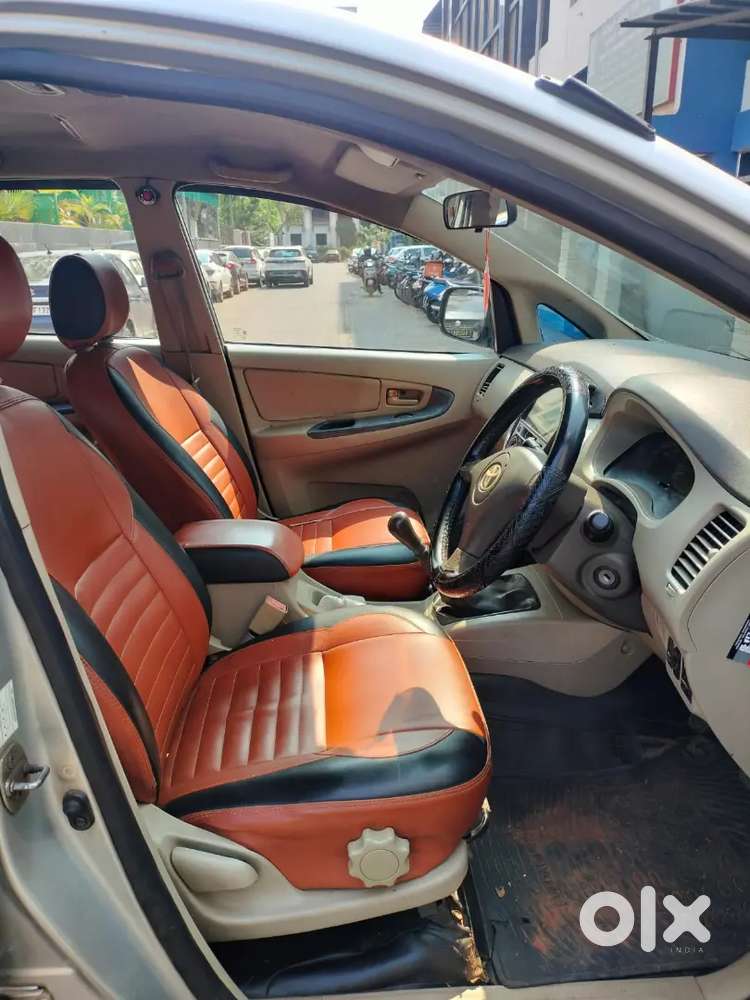 Toyota Innova G 2011