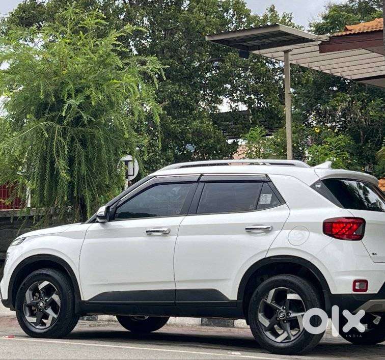 Hyundai Venue Sx Mt, 2021, Diesel