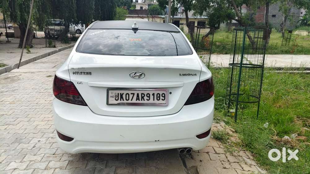 Hyundai Verna Petrol 2012