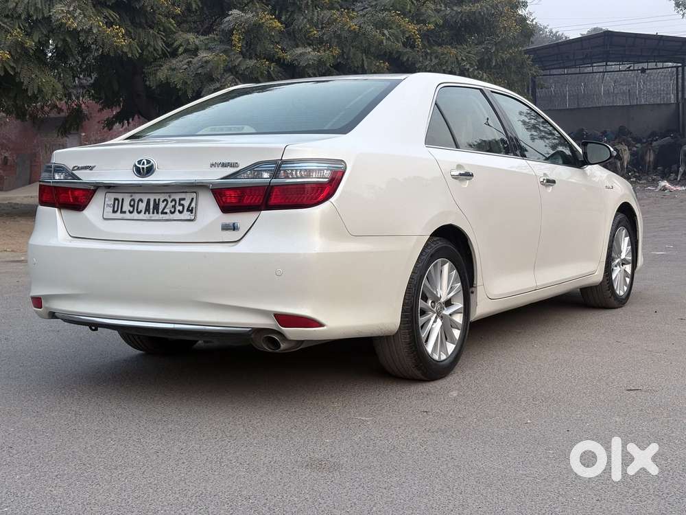 Toyota Camry Hybrid 2.5, 2017, Cng & Hybrids