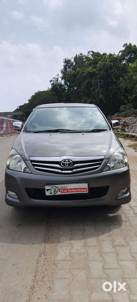 Toyota Innova 2.5 V 7 Str, 2011, Diesel