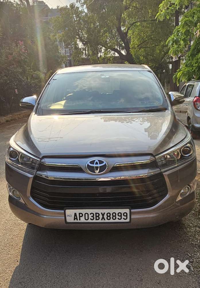 Toyota Innova Crysta 2.8z Automatic, 2016, Diesel