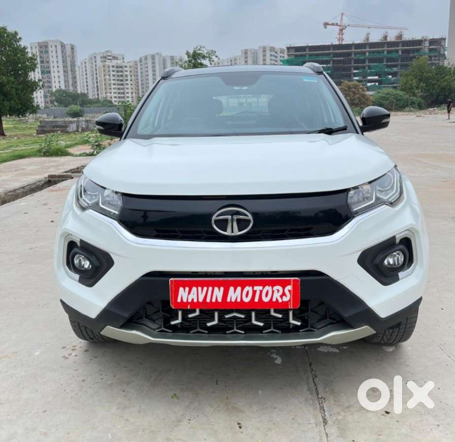 Tata Nexon 1.5 Revotorq Xza Plus S Amt, 2023, Petrol