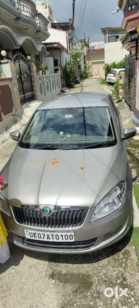 Skoda Rapid 1.6 Ambition 2012