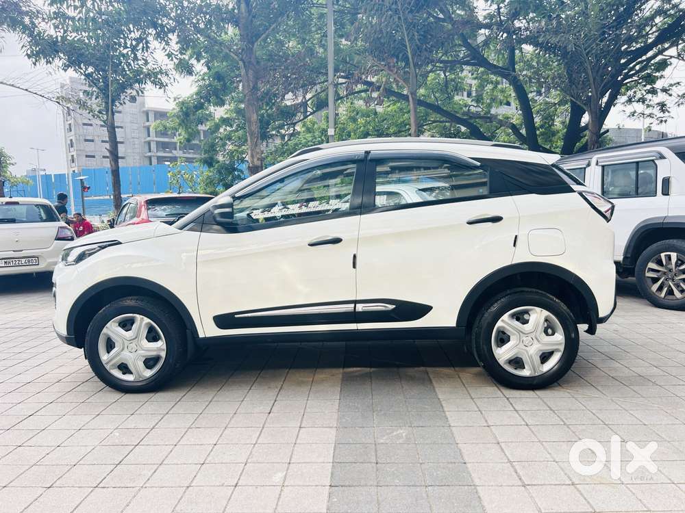 Tata Nexon 1.2 Revotron Xm (s), 2022, Petrol