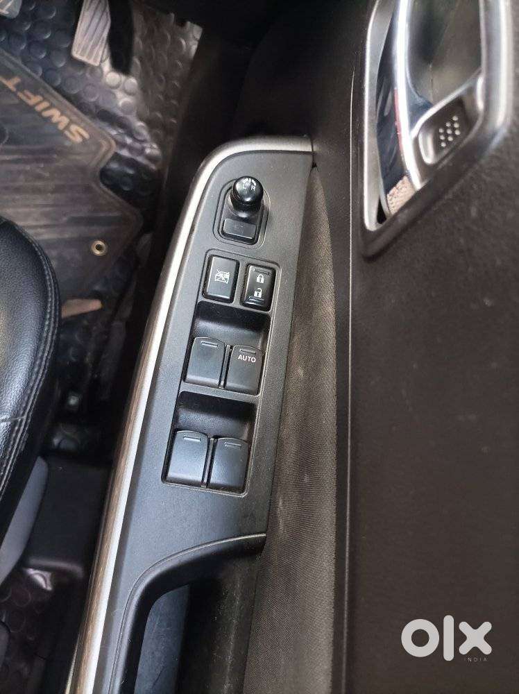 Maruti Suzuki Swift Vvt Zxi, 2019, Petrol