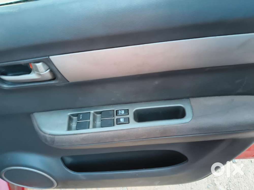 Maruti Suzuki Swift Zxi Bsiv, 2008, Petrol