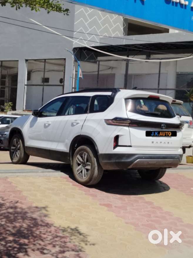 Tata Safari Adventure X Plus 7 Str At, 2025, Diesel