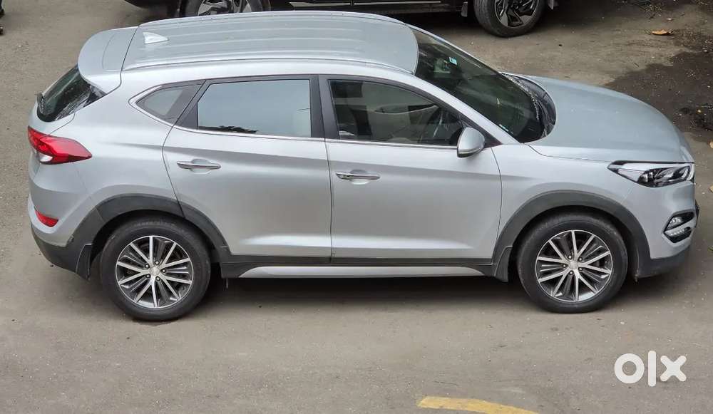 Hyundai Tucson Gls Automatic Petrol 2018 , Top Model