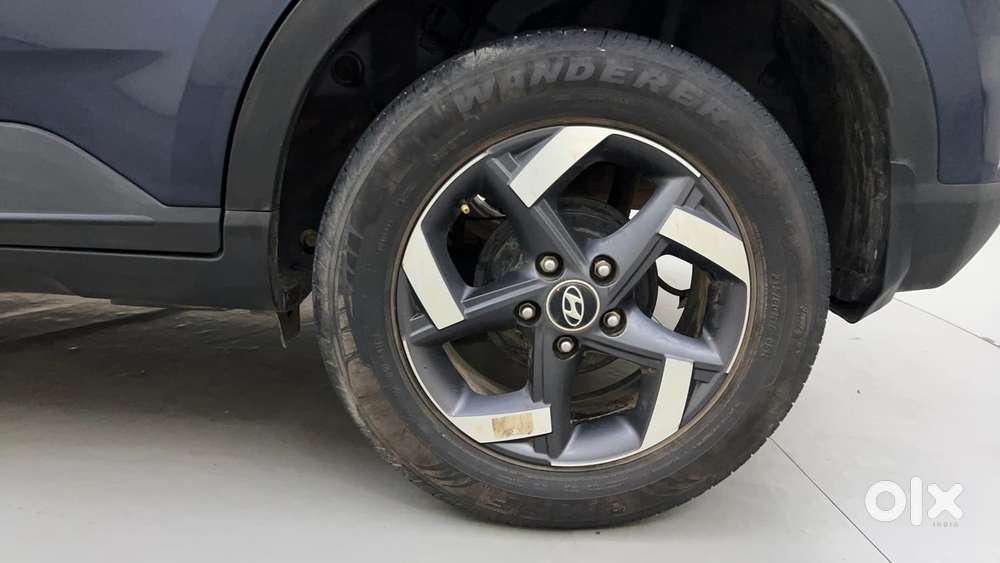 Hyundai Venue 1.2 S Plus, 2022, Petrol