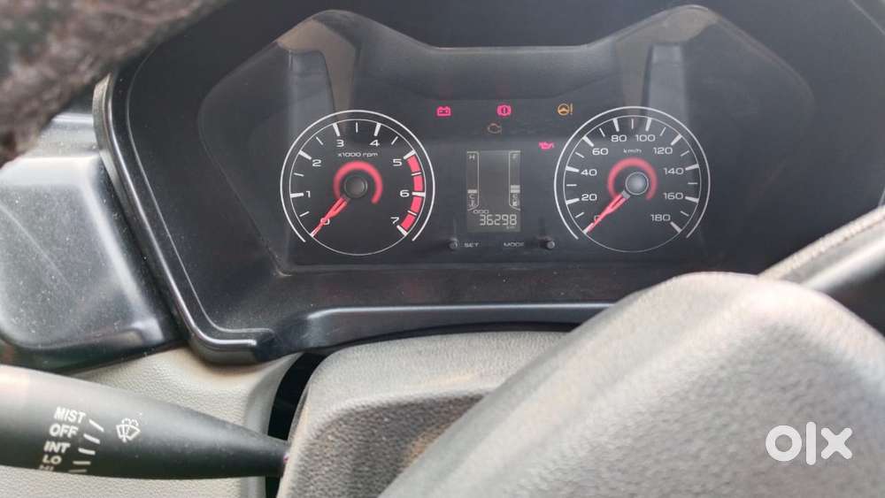 Mahindra Kuv 100 2016-2017 Mfalcon D75 K4 5str, 2017, Petrol