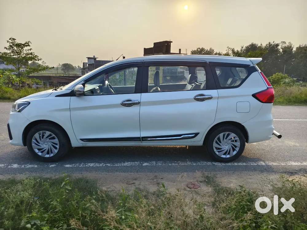 Maruti Ertiga Vxi 2025