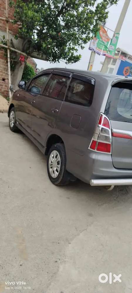 Toyota Innova 2013 Diesel 93000 Km Driven