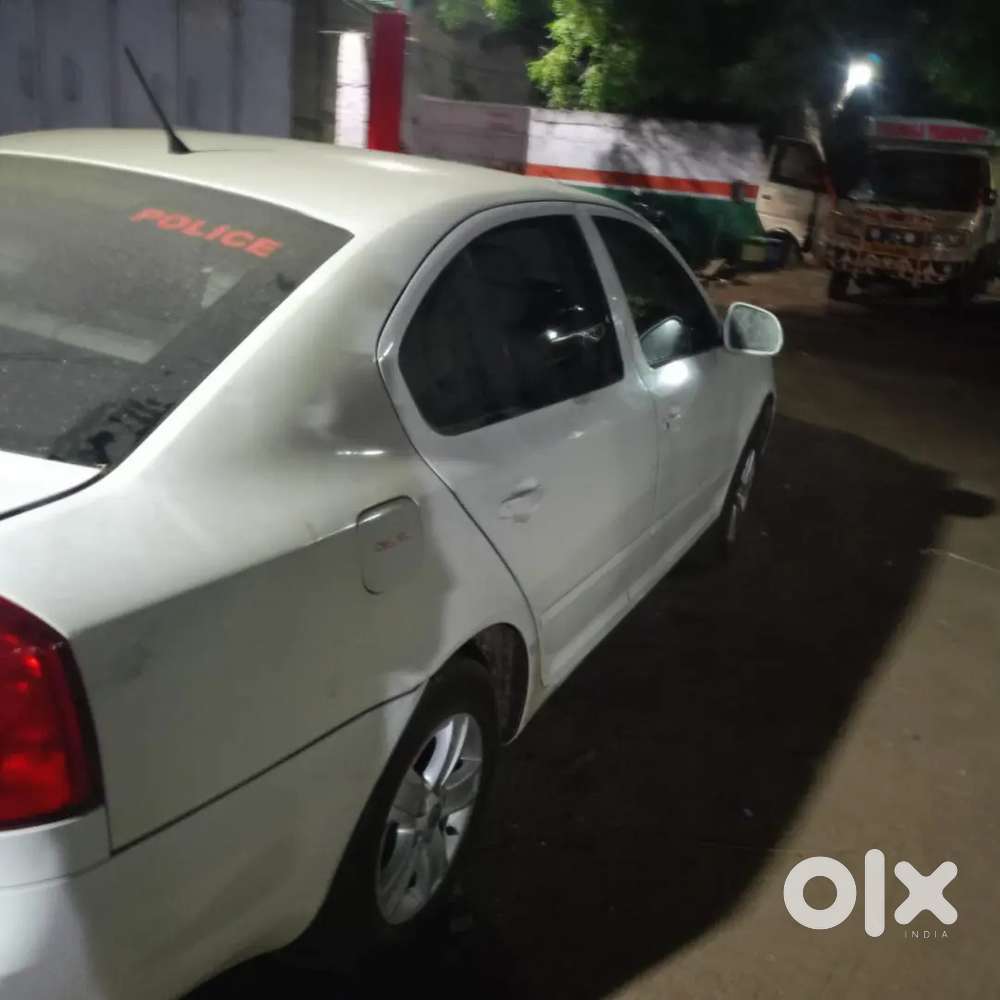 Skoda Laura 2011 Diesel 207000 Km Driven