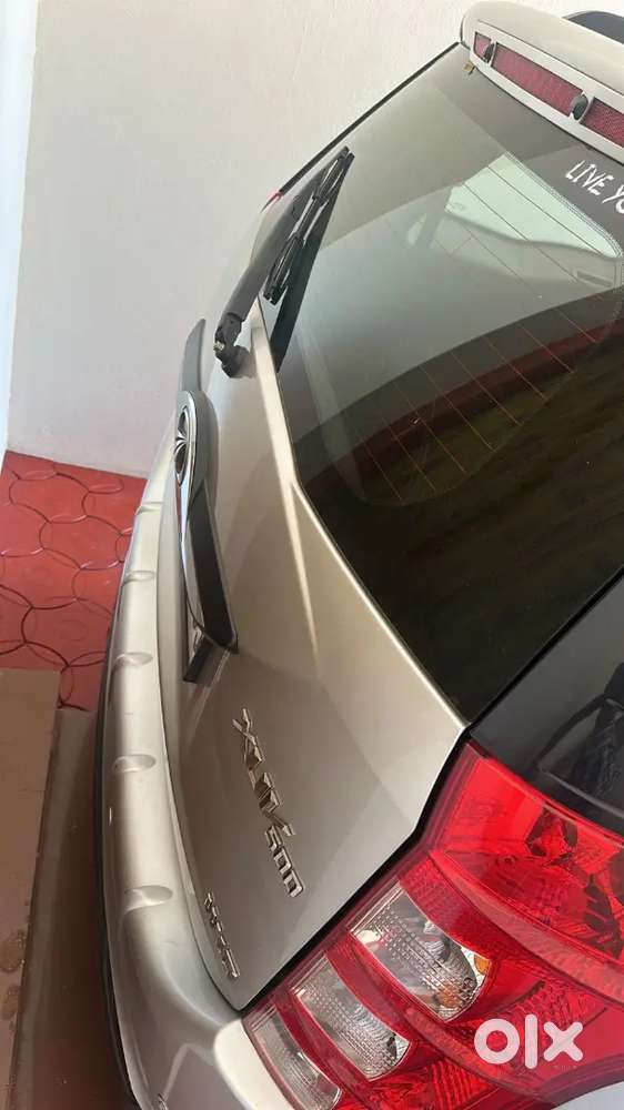 Mahindra Xuv500 W10 Diesel Manual | 2017 | Single Owner | Ka19