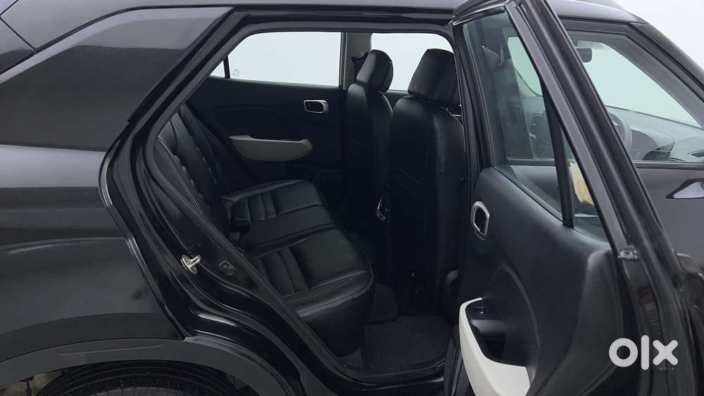 Hyundai Venue 1.2 S (o), 2022, Petrol
