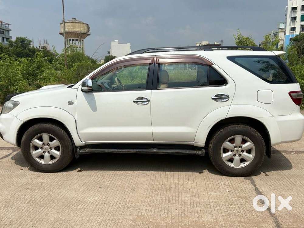 Toyota Fortuner [2009-2012] 3.0 4x4 Mt, 2011, Diesel