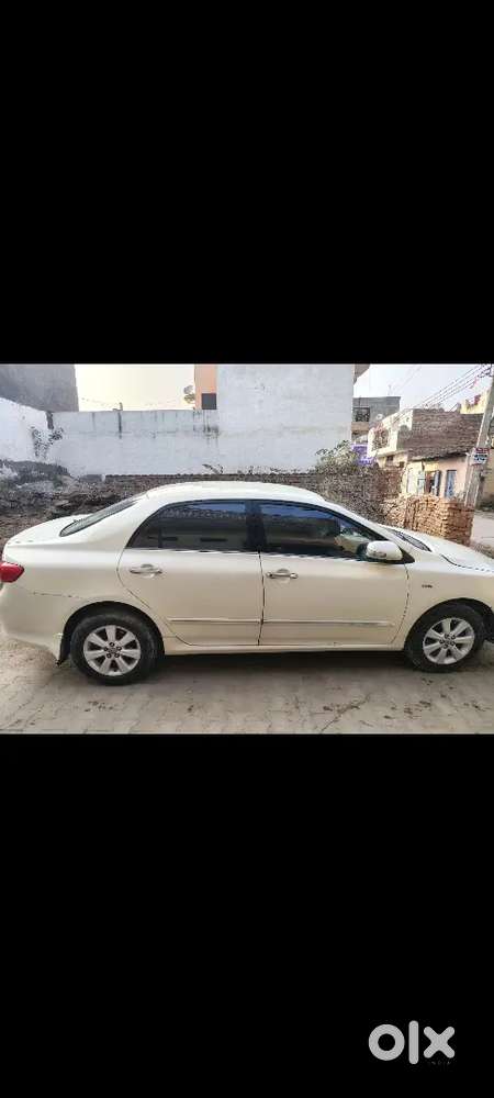 Toyota Corolla Altis 2010 Cng & Hybrids 98000 Km Driven
