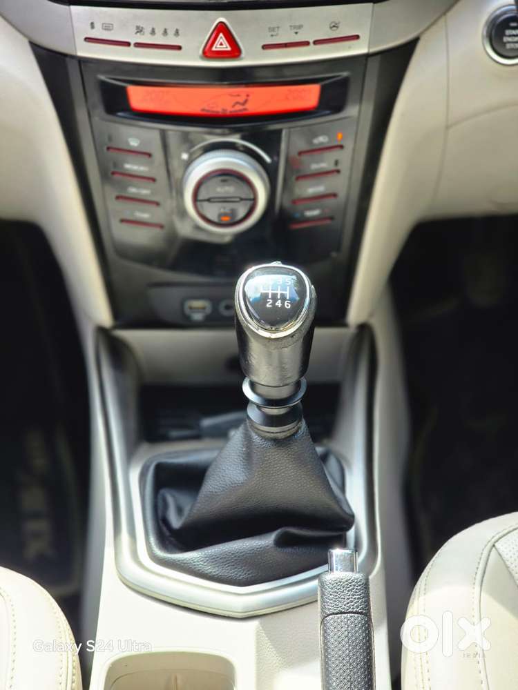Mahindra Xuv300 W8 Option Diesel, 2021, Diesel