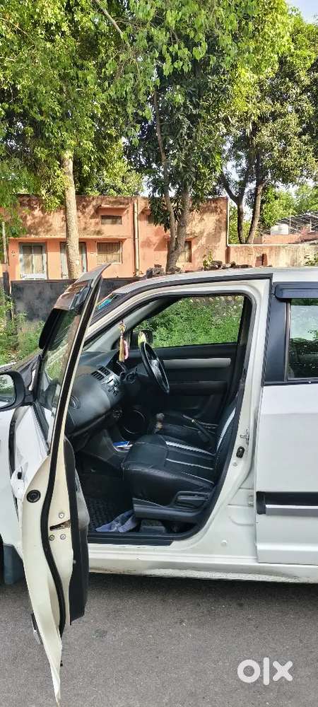 Swift Dzire 2014/reg 2015 Model Petrol