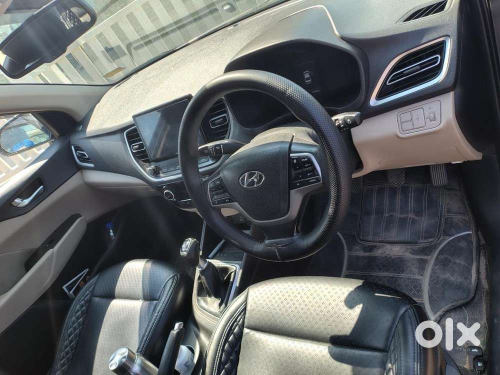 Hyundai Verna 2022 Diesel 52000 Km Driven