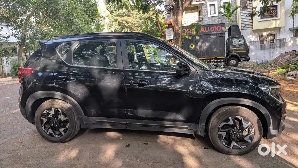 Kia Sonet 2024 Petrol Well Maintained