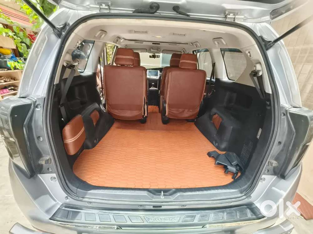 Toyota Innova Crysta 2.4v Mt 2024 Model No Lone