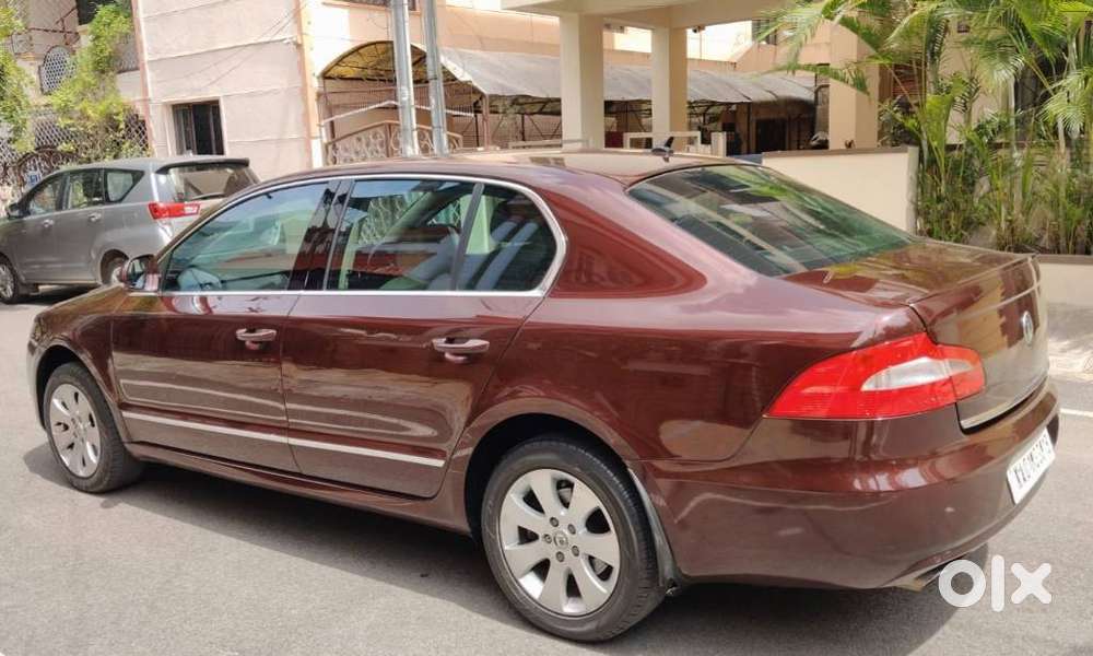 Skoda Superb Elegance 1.8 Tsi At, 2011, Petrol