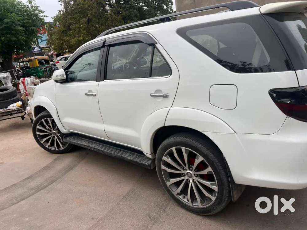 Toyota Fortuner 2014 Diesel 113000 Km Driven