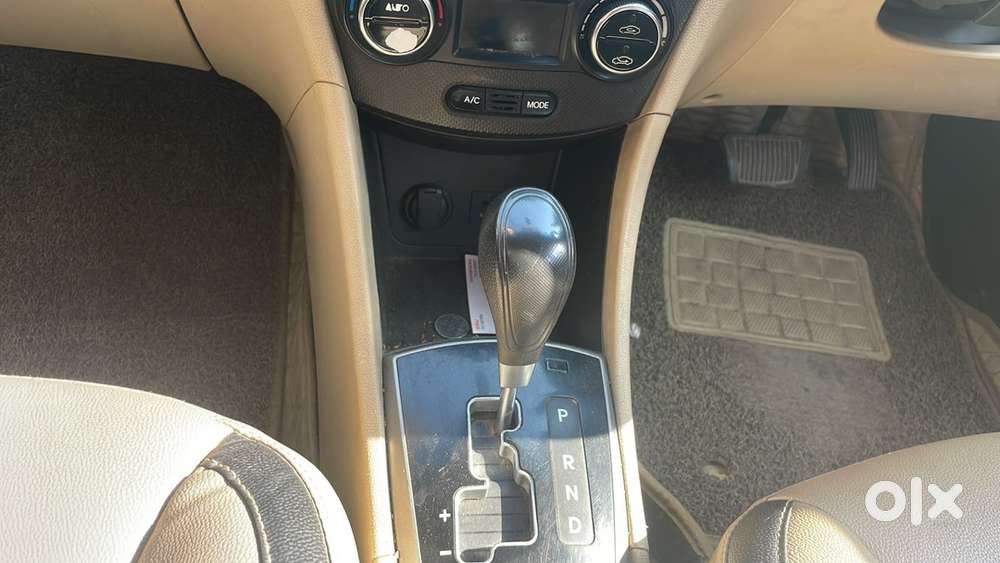 Hyundai Verna Petrol 2015
