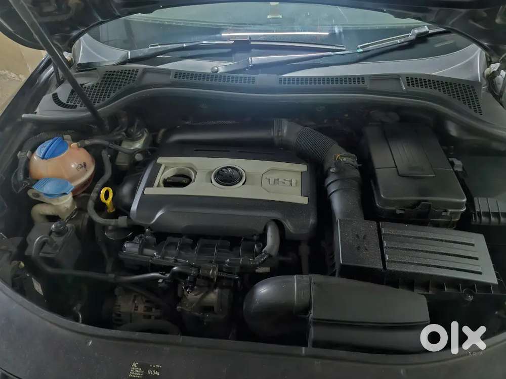 Skoda Superb Elegance 2015 At Petrol