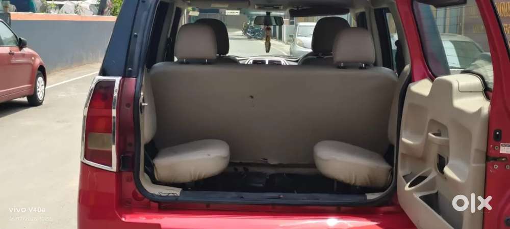 Mahindra Tuv 300 Mhawk100 T8 Dual Tone, 2018, Diesel