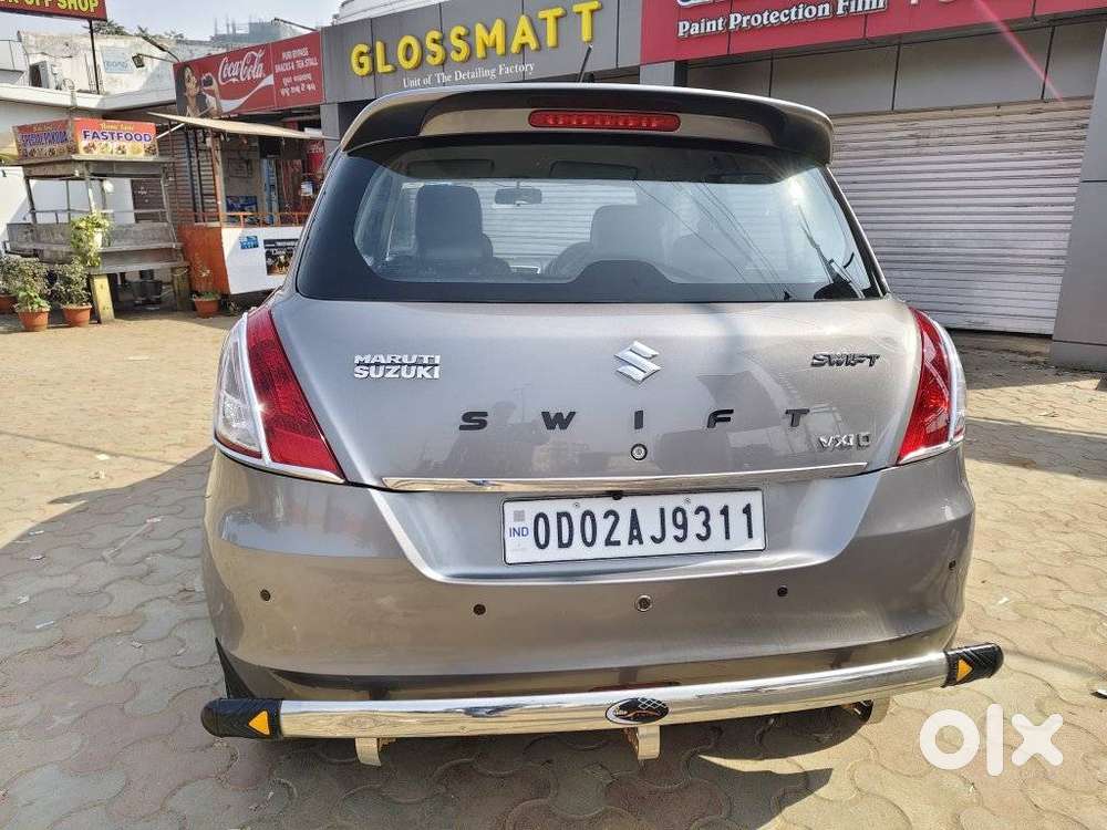 Maruti Suzuki Swift Vxi + Manual, 2017, Petrol