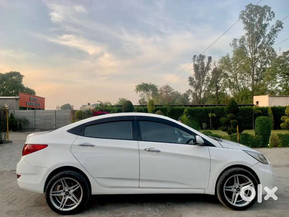 Hyundai Fluidic Verna 2013