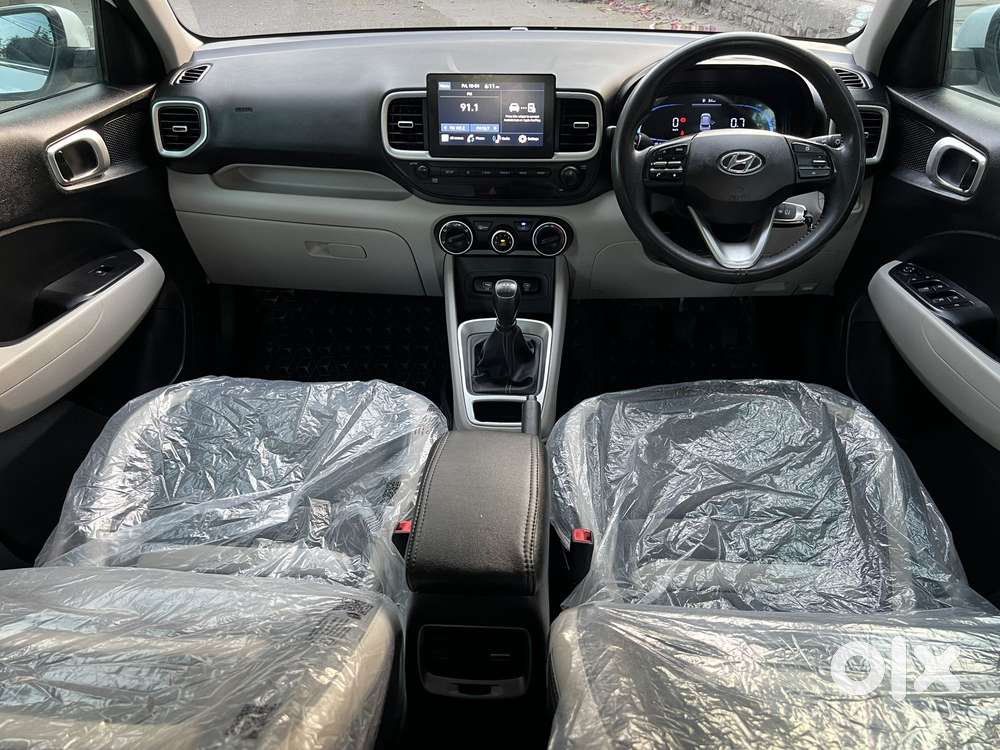 Hyundai Venue S 1.2 Petrol, 2022, Petrol