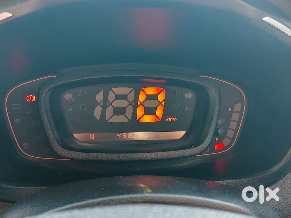 Renault Kwid 2019-ongoing 1.0 Rxt Amt (o), 2018, Petrol