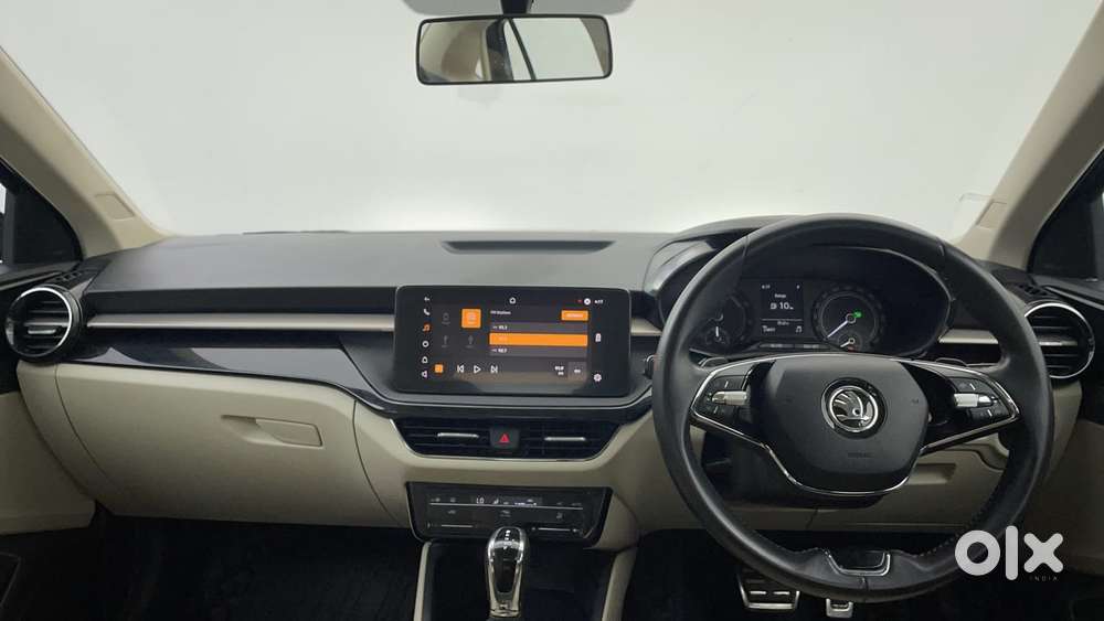 Skoda Slavia Ambition 1.0l Tsi At, 2024, Petrol