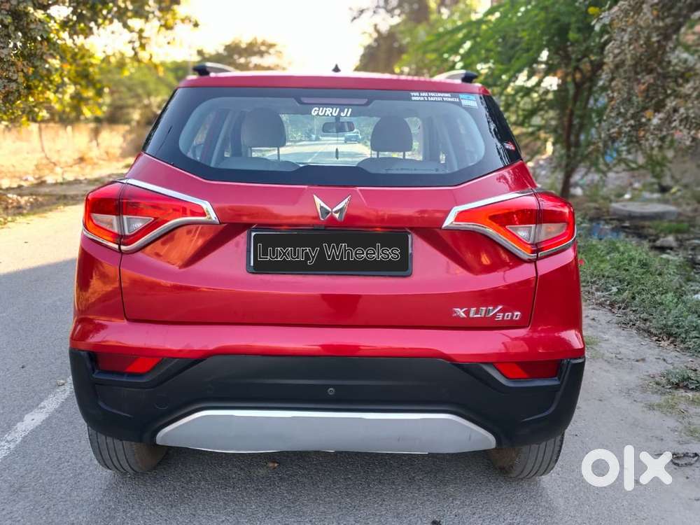 Mahindra Xuv300 W6, 2023, Petrol