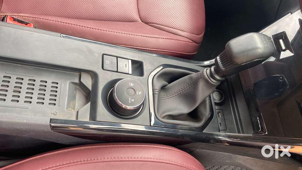 Tata Curvv Accomplished Plus A 1.2 Hyperion Gdi Petrol 6mt, 2024, Pe..
