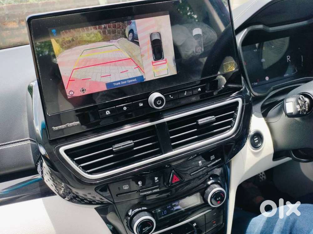 Mahindra Xuv 3xo Ax7l 1.2 Petrol At (pg), 2024, Petrol