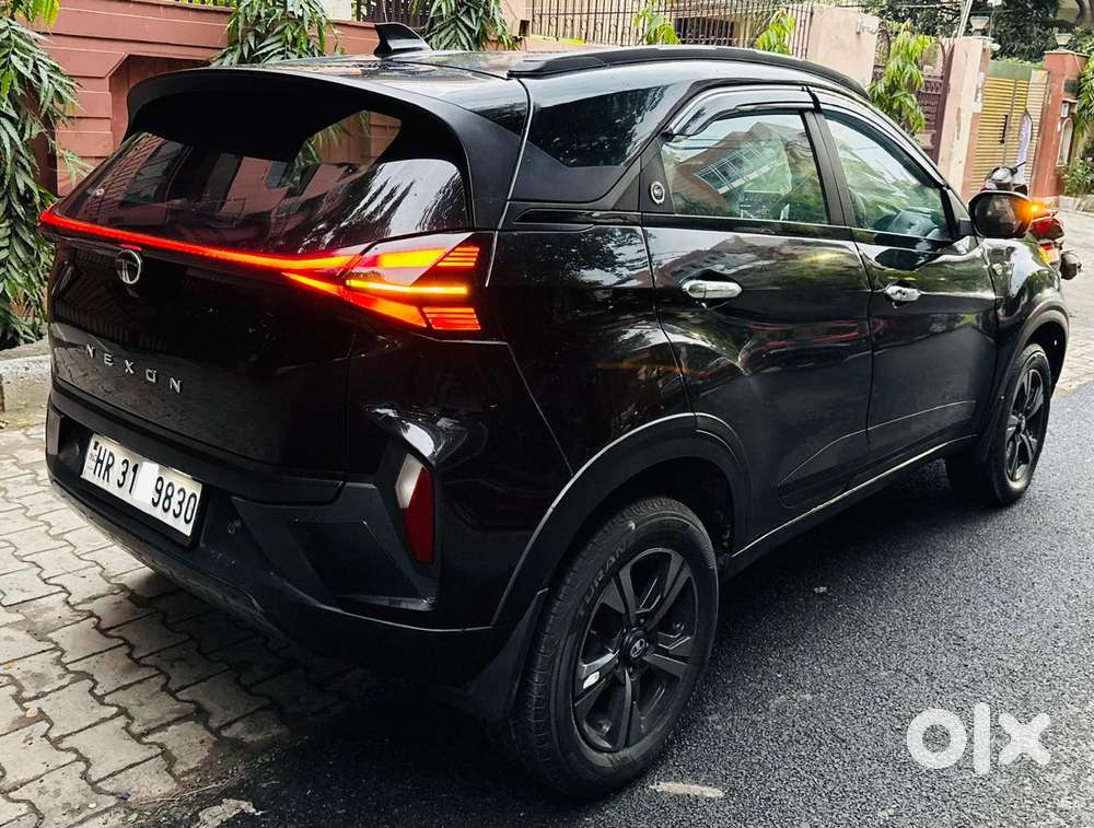 Tata Nexon Creative Plus S 1.2 Revotron Petrol 6 Mt, 2024, Cng & Hyb..