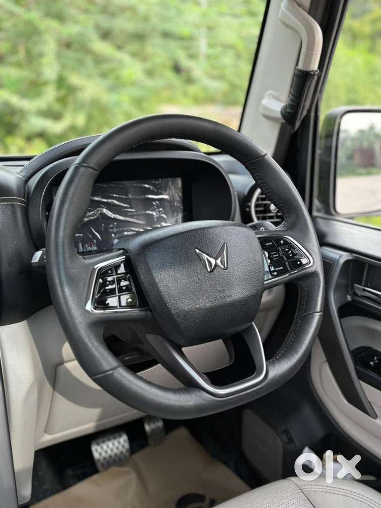 Mahindra Thar Roxx Ax7 L Petrol At 2wd, 2026, Petrol